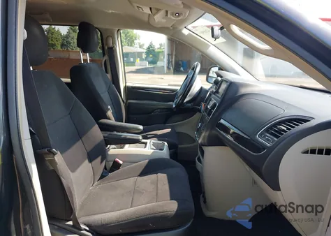 2011 Chrysler Town & Country Touring z USA, uszkodzony, nr VIN 2A4RR5DG6BR677168